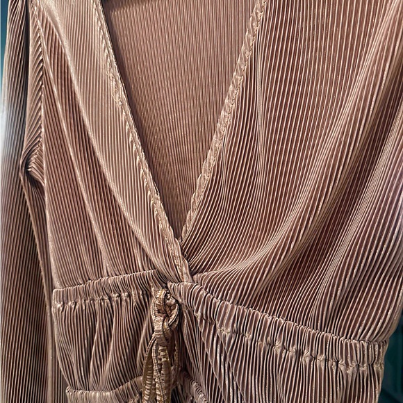 ZARA Ribbed Blouse - Picture 2 of 4